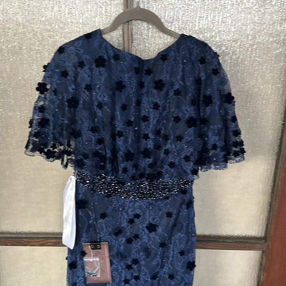 Mac Duggal EMBELLISHED FLORAL GOWN in Midnight Size 6 NEW $698